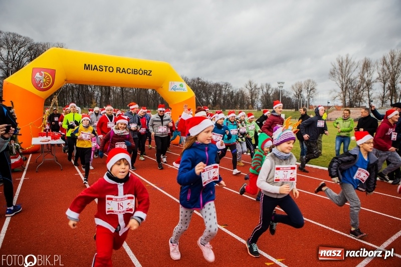 Zdjęcie w galerii na portalu naszraciborz.pl: Raciborski Bieg Mikołajkowy FOTO i WIDEO wiadomości z regionu