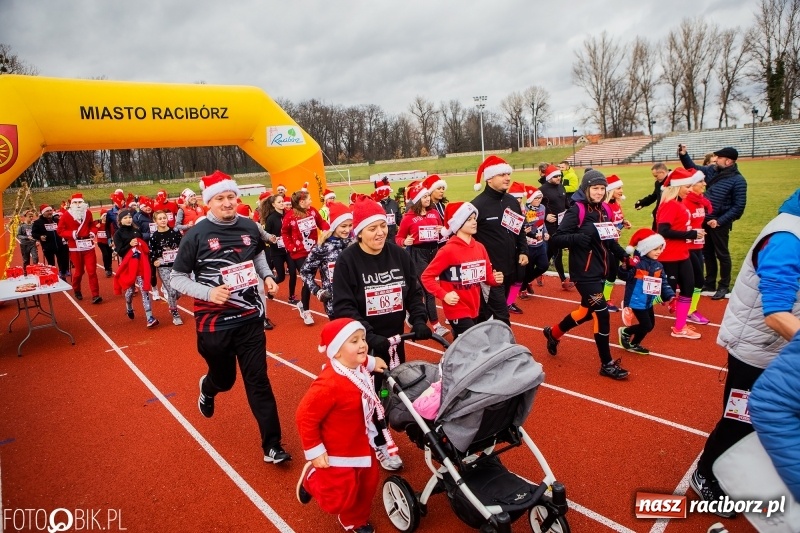 Zdjęcie w galerii na portalu naszraciborz.pl: Raciborski Bieg Mikołajkowy FOTO i WIDEO wiadomości z regionu