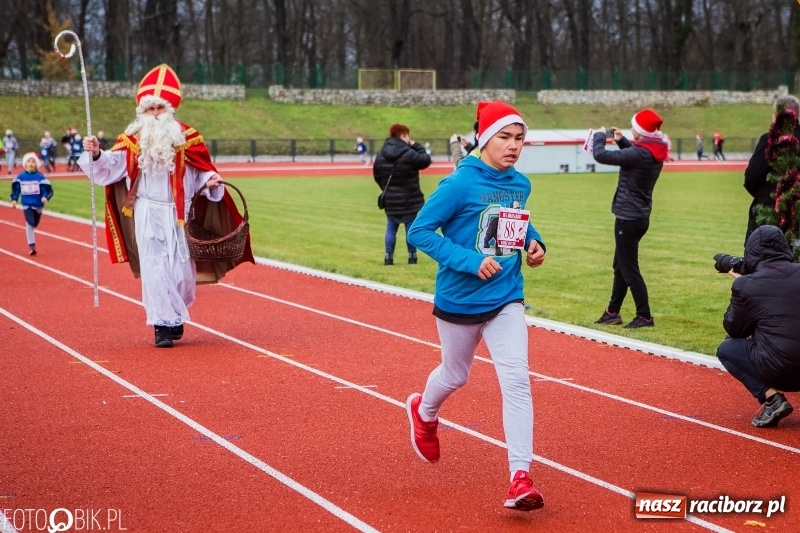 Zdjęcie w galerii na portalu naszraciborz.pl: Raciborski Bieg Mikołajkowy FOTO i WIDEO wiadomości z regionu