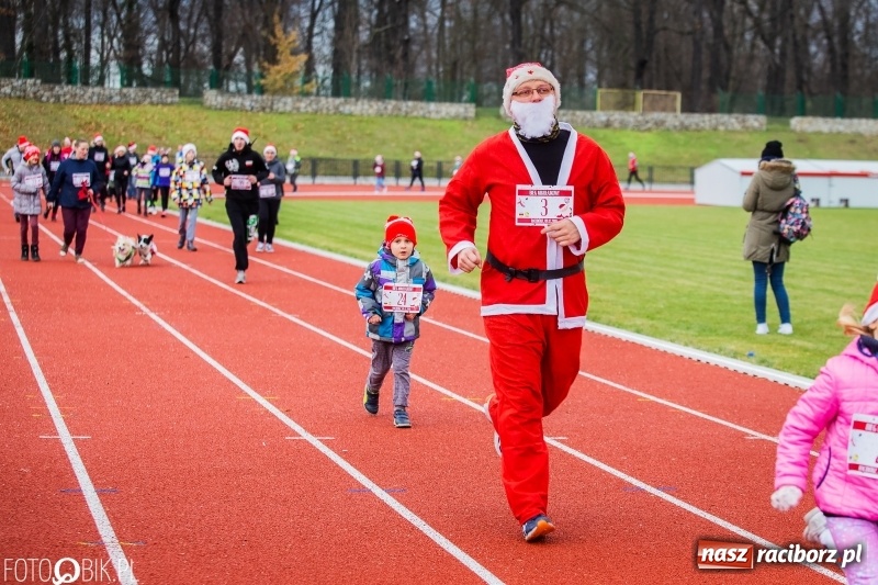 Zdjęcie w galerii na portalu naszraciborz.pl: Raciborski Bieg Mikołajkowy FOTO i WIDEO wiadomości z regionu