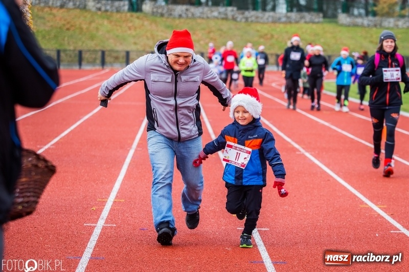 Zdjęcie w galerii na portalu naszraciborz.pl: Raciborski Bieg Mikołajkowy FOTO i WIDEO wiadomości z regionu