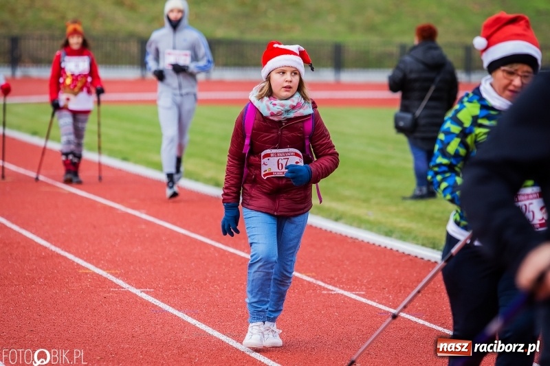 Zdjęcie w galerii na portalu naszraciborz.pl: Raciborski Bieg Mikołajkowy FOTO i WIDEO wiadomości z regionu
