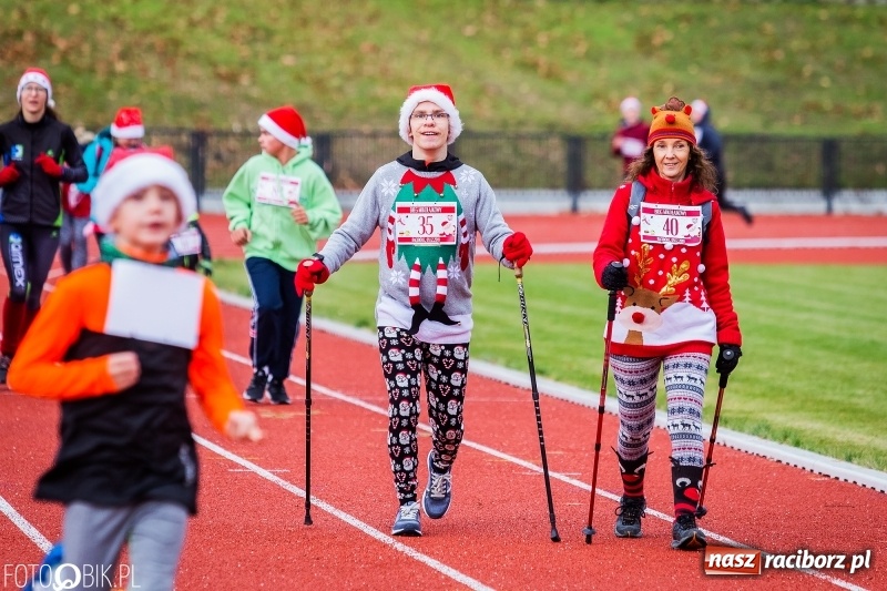 Zdjęcie w galerii na portalu naszraciborz.pl: Raciborski Bieg Mikołajkowy FOTO i WIDEO wiadomości z regionu