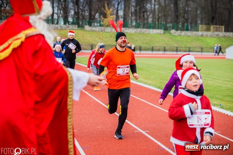 Zdjęcie w galerii na portalu naszraciborz.pl: Raciborski Bieg Mikołajkowy FOTO i WIDEO wiadomości z regionu