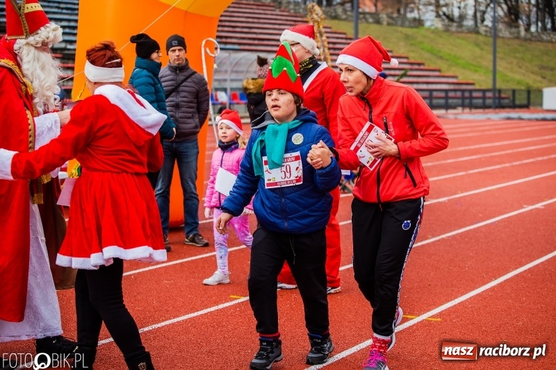 Zdjęcie w galerii na portalu naszraciborz.pl: Raciborski Bieg Mikołajkowy FOTO i WIDEO wiadomości z regionu