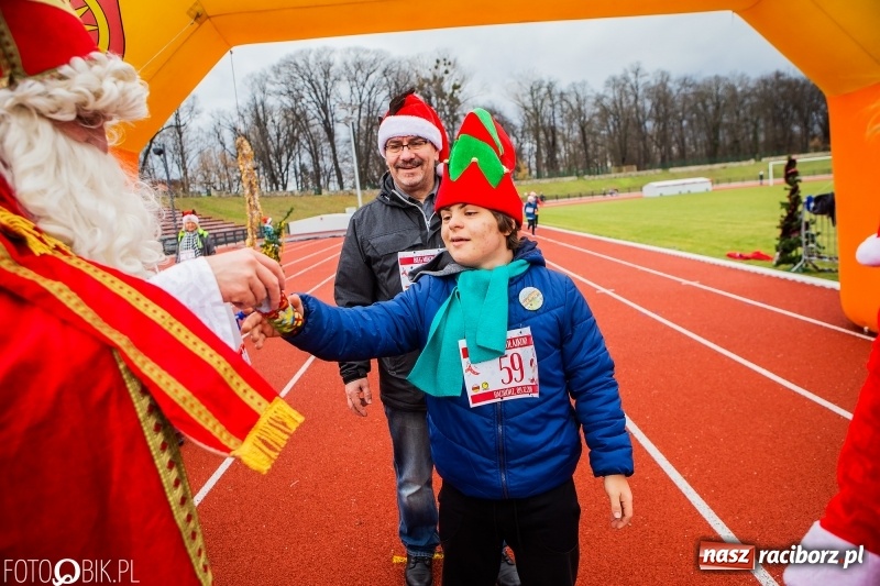 Zdjęcie w galerii na portalu naszraciborz.pl: Raciborski Bieg Mikołajkowy FOTO i WIDEO wiadomości z regionu