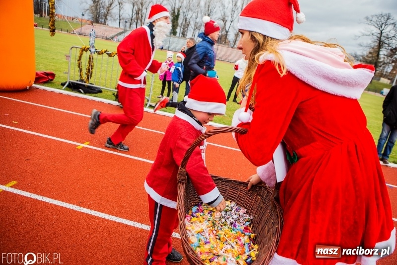 Zdjęcie w galerii na portalu naszraciborz.pl: Raciborski Bieg Mikołajkowy FOTO i WIDEO wiadomości z regionu