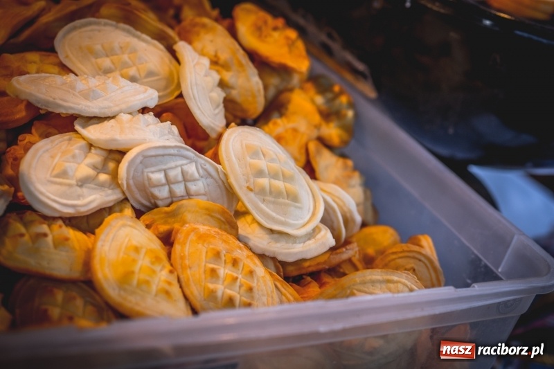 Zdjęcie w galerii na portalu naszraciborz.pl: Świąteczny raciborski bigos z poczęstunkiem od prezydenta FOTO i WIDEO wiadomości z regionu