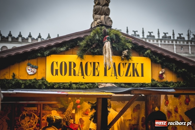 Zdjęcie w galerii na portalu naszraciborz.pl: Świąteczny raciborski bigos z poczęstunkiem od prezydenta FOTO i WIDEO wiadomości z regionu