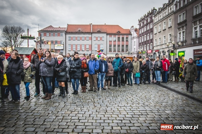 Zdjęcie w galerii na portalu naszraciborz.pl: Świąteczny raciborski bigos z poczęstunkiem od prezydenta FOTO i WIDEO wiadomości z regionu