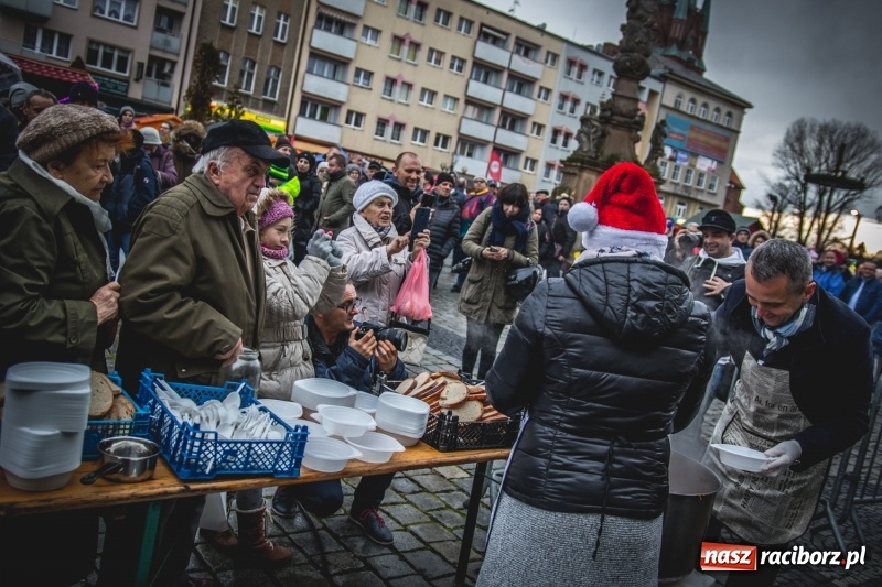 Zdjęcie w galerii na portalu naszraciborz.pl: Świąteczny raciborski bigos z poczęstunkiem od prezydenta FOTO i WIDEO wiadomości z regionu