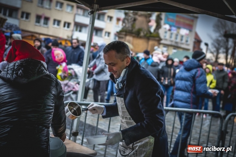 Zdjęcie w galerii na portalu naszraciborz.pl: Świąteczny raciborski bigos z poczęstunkiem od prezydenta FOTO i WIDEO wiadomości z regionu