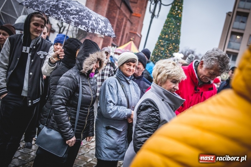 Zdjęcie w galerii na portalu naszraciborz.pl: Świąteczny raciborski bigos z poczęstunkiem od prezydenta FOTO i WIDEO wiadomości z regionu