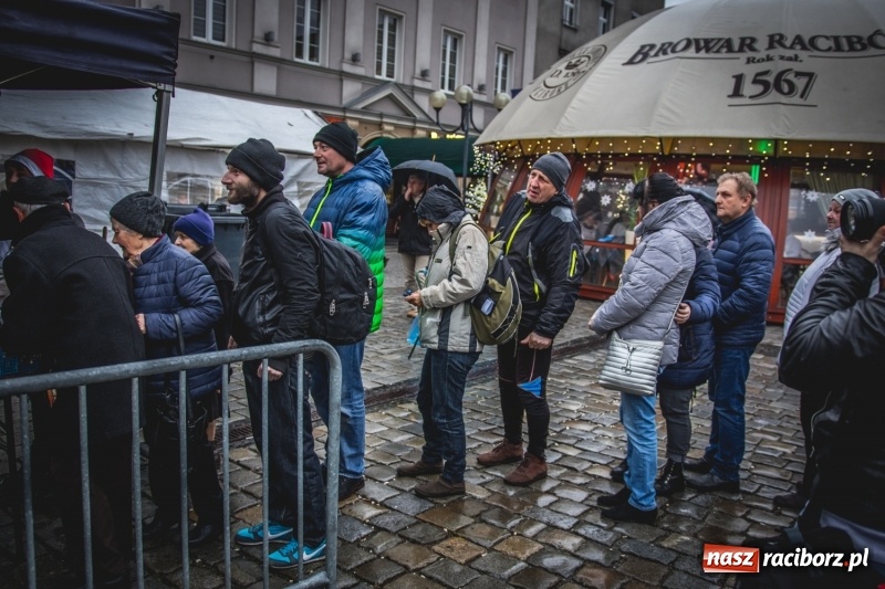 Zdjęcie w galerii na portalu naszraciborz.pl: Świąteczny raciborski bigos z poczęstunkiem od prezydenta FOTO i WIDEO wiadomości z regionu