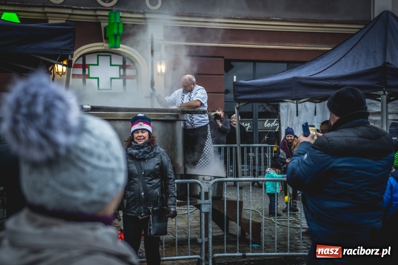 Zdjęcie w galerii na portalu naszraciborz.pl: Świąteczny raciborski bigos z poczęstunkiem od prezydenta FOTO i WIDEO wiadomości z regionu