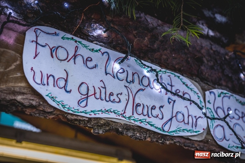 Zdjęcie w galerii na portalu naszraciborz.pl: Smaczne pączki i dzieci na scenie, czyli świątecznie w Bolesławiu  wiadomości z regionu