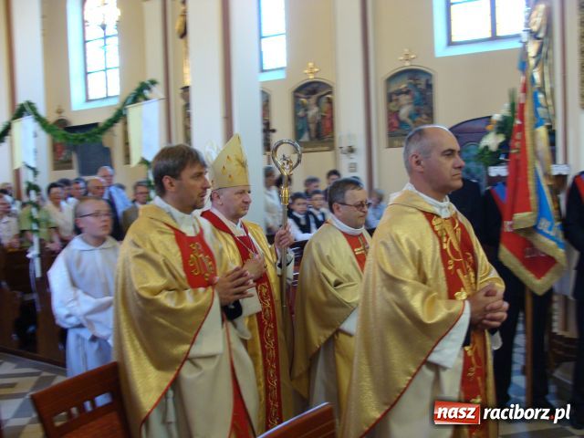 Zdjęcie w galerii na portalu naszraciborz.pl: 100 lat kościoła w Krowiarkach wiadomości z regionu