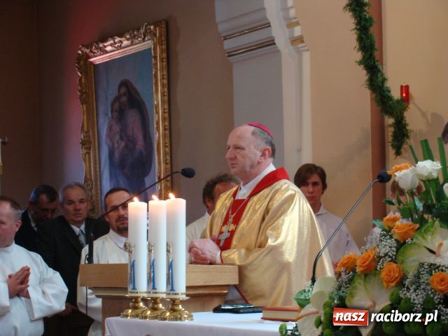 Zdjęcie w galerii na portalu naszraciborz.pl: 100 lat kościoła w Krowiarkach wiadomości z regionu