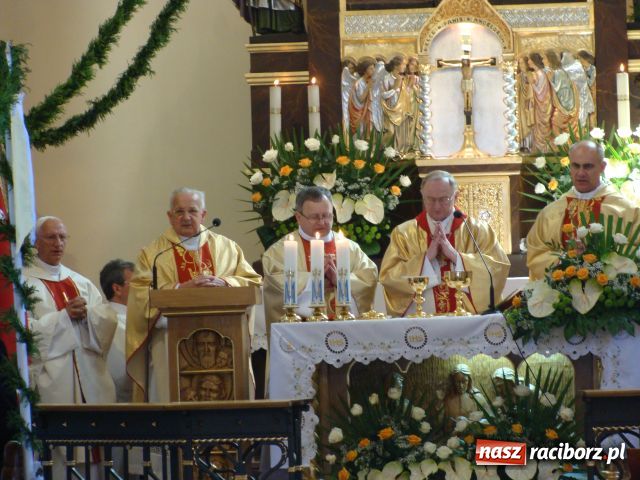 Zdjęcie w galerii na portalu naszraciborz.pl: 100 lat kościoła w Krowiarkach wiadomości z regionu
