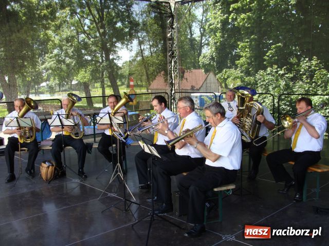Zdjęcie w galerii na portalu naszraciborz.pl: 100 lat kościoła w Krowiarkach wiadomości z regionu
