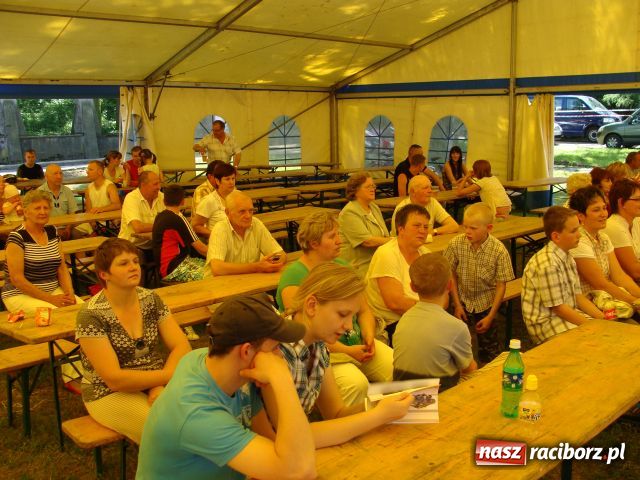 Zdjęcie w galerii na portalu naszraciborz.pl: 100 lat kościoła w Krowiarkach wiadomości z regionu