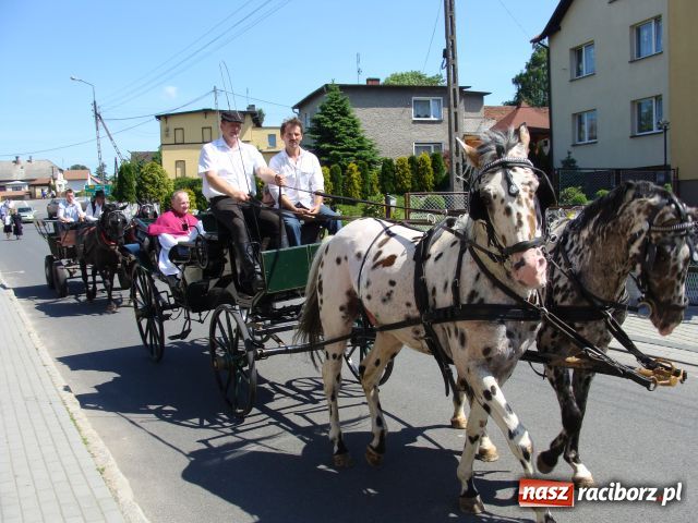 Zdjęcie w galerii na portalu naszraciborz.pl: 100 lat kościoła w Krowiarkach wiadomości z regionu