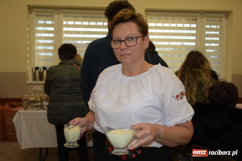 Zdjęcie w galerii na portalu naszraciborz.pl: Kiermasz z Mikołajem w Chałupkach  wiadomości z regionu