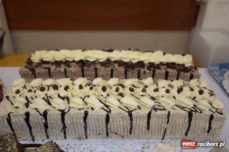 Zdjęcie w galerii na portalu naszraciborz.pl: Kiermasz z Mikołajem w Chałupkach  wiadomości z regionu