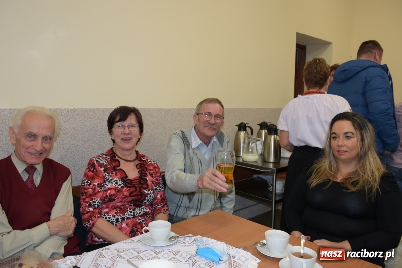 Zdjęcie w galerii na portalu naszraciborz.pl: Kiermasz z Mikołajem w Chałupkach  wiadomości z regionu