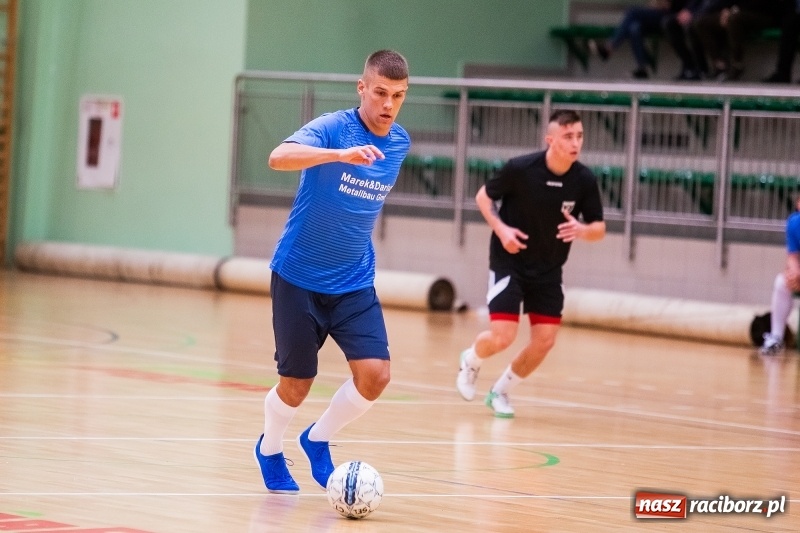 Zdjęcie w galerii na portalu naszraciborz.pl: Zacięte starcia w niedzielnych meczach HLPN wiadomości z regionu