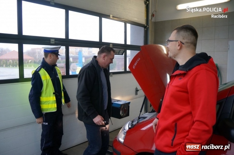 Zdjęcie w galerii na portalu naszraciborz.pl: Raciborska drogówka wzięła pod lupę oświetlenie  wiadomości z regionu