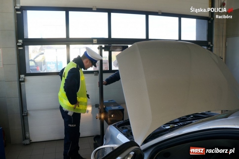 Zdjęcie w galerii na portalu naszraciborz.pl: Raciborska drogówka wzięła pod lupę oświetlenie  wiadomości z regionu