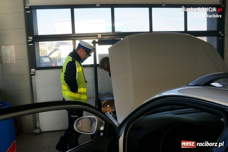 Zdjęcie w galerii na portalu naszraciborz.pl: Raciborska drogówka wzięła pod lupę oświetlenie  wiadomości z regionu