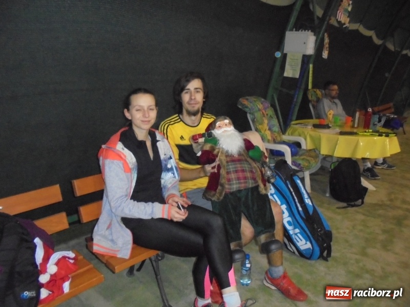 Zdjęcie w galerii na portalu naszraciborz.pl: Mikołajkowy turniej tenisowy wiadomości z regionu