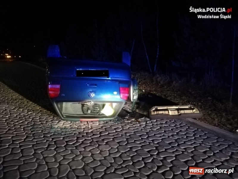 Zdjęcie w galerii na portalu naszraciborz.pl: Nieboczowy. Poślizg nie do końca kontrolowany wiadomości z regionu