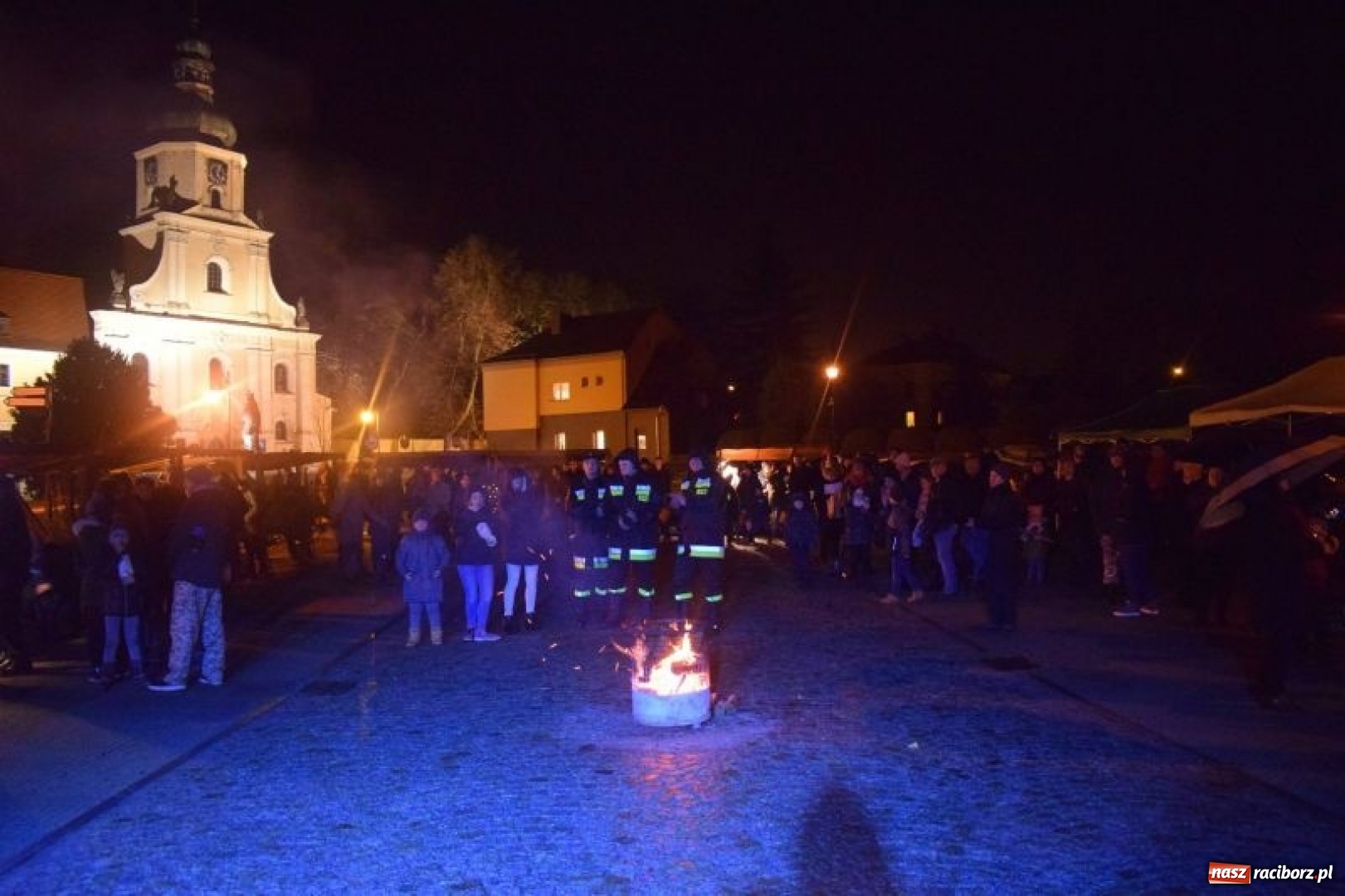 Zdjęcie w galerii na portalu naszraciborz.pl: W Rudach po raz pierwszy odbył się Jarmark Bożonarodzeniowy wiadomości z regionu