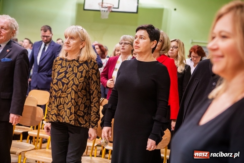 Zdjęcie w galerii na portalu naszraciborz.pl: Miała być 1000-latka, a została stara. Szkoła w Brzeziu świętuje dziś 135. urodziny  wiadomości z regionu