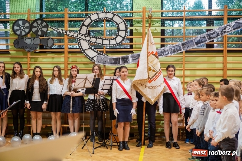 Zdjęcie w galerii na portalu naszraciborz.pl: Miała być 1000-latka, a została stara. Szkoła w Brzeziu świętuje dziś 135. urodziny  wiadomości z regionu