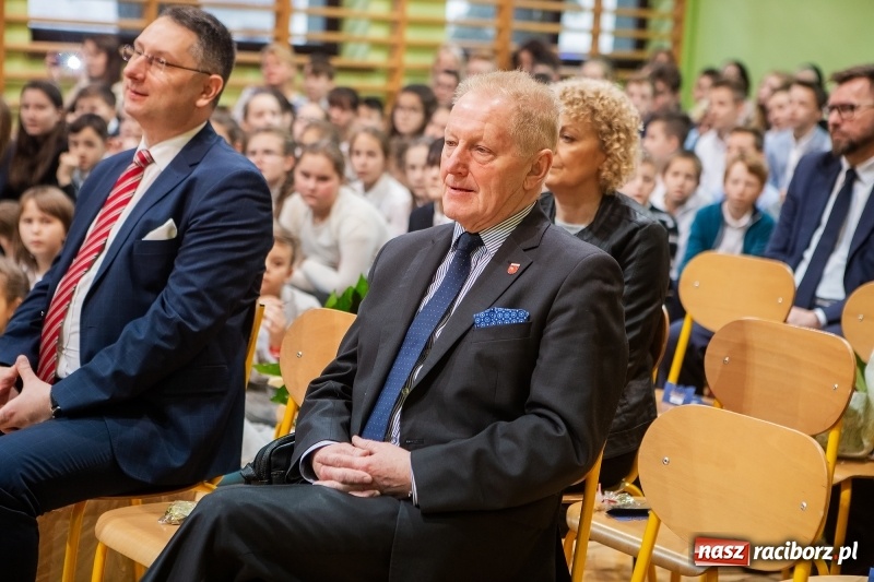 Zdjęcie w galerii na portalu naszraciborz.pl: Miała być 1000-latka, a została stara. Szkoła w Brzeziu świętuje dziś 135. urodziny  wiadomości z regionu