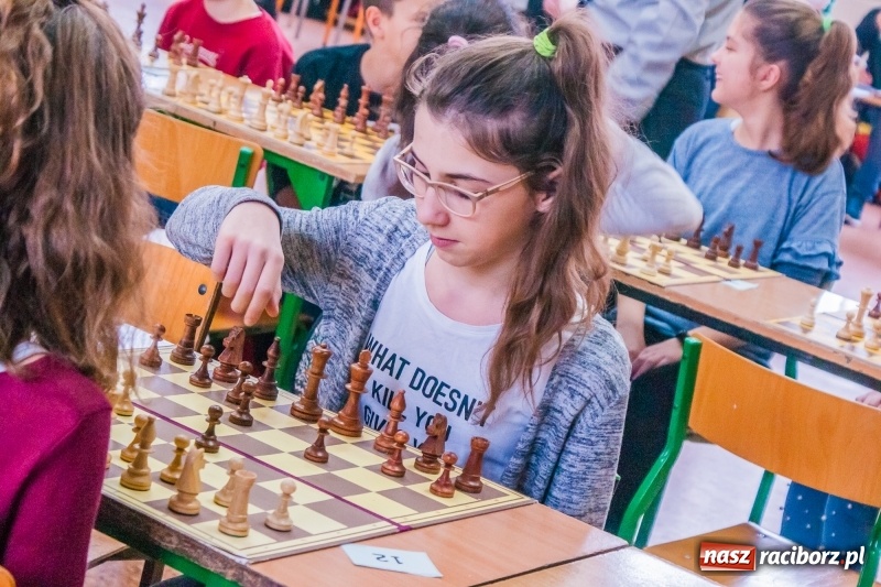 Zdjęcie w galerii na portalu naszraciborz.pl: XVII Mikołajkowy Turniej Szachowy w SP 4 wiadomości z regionu