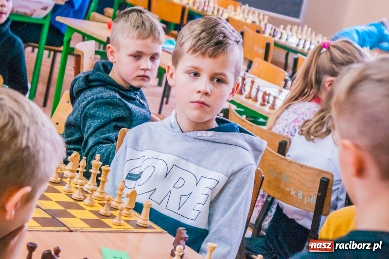 Zdjęcie w galerii na portalu naszraciborz.pl: XVII Mikołajkowy Turniej Szachowy w SP 4 wiadomości z regionu