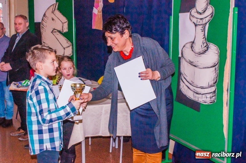 Zdjęcie w galerii na portalu naszraciborz.pl: XVII Mikołajkowy Turniej Szachowy w SP 4 wiadomości z regionu
