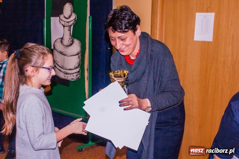 Zdjęcie w galerii na portalu naszraciborz.pl: XVII Mikołajkowy Turniej Szachowy w SP 4 wiadomości z regionu
