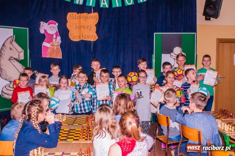 Zdjęcie w galerii na portalu naszraciborz.pl: XVII Mikołajkowy Turniej Szachowy w SP 4 wiadomości z regionu