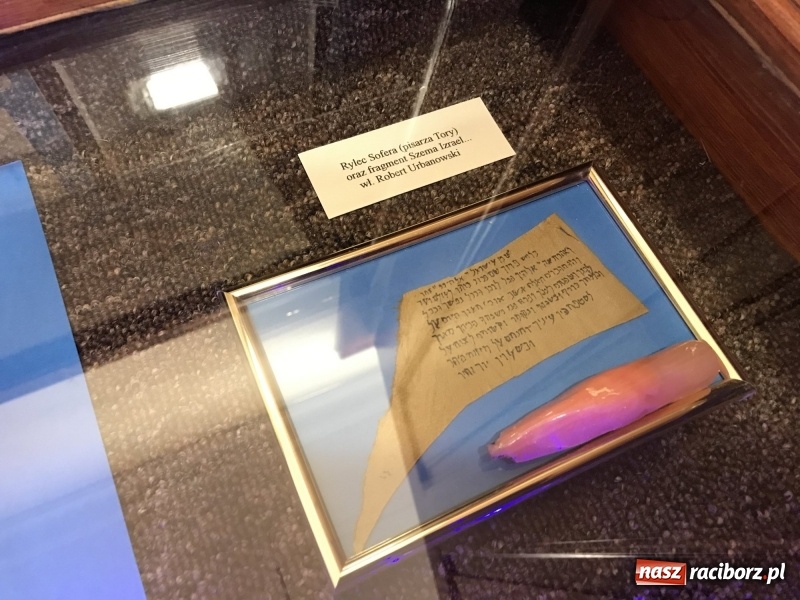 Zdjęcie w galerii na portalu naszraciborz.pl: Na zamku otwarto Izbę Pamięci Żydów Raciborskich FOTO i WIDEO wiadomości z regionu