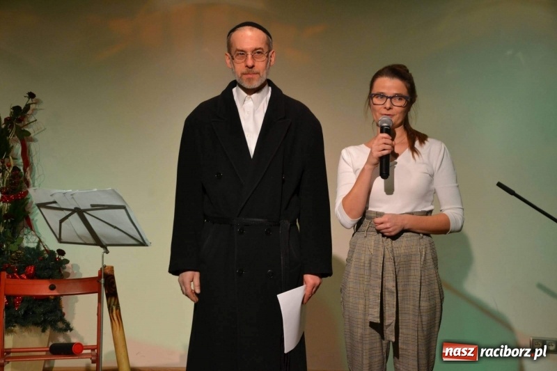 Zdjęcie w galerii na portalu naszraciborz.pl: Na zamku otwarto Izbę Pamięci Żydów Raciborskich FOTO i WIDEO wiadomości z regionu