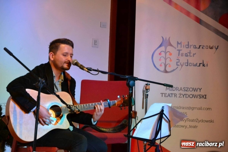 Zdjęcie w galerii na portalu naszraciborz.pl: Na zamku otwarto Izbę Pamięci Żydów Raciborskich FOTO i WIDEO wiadomości z regionu