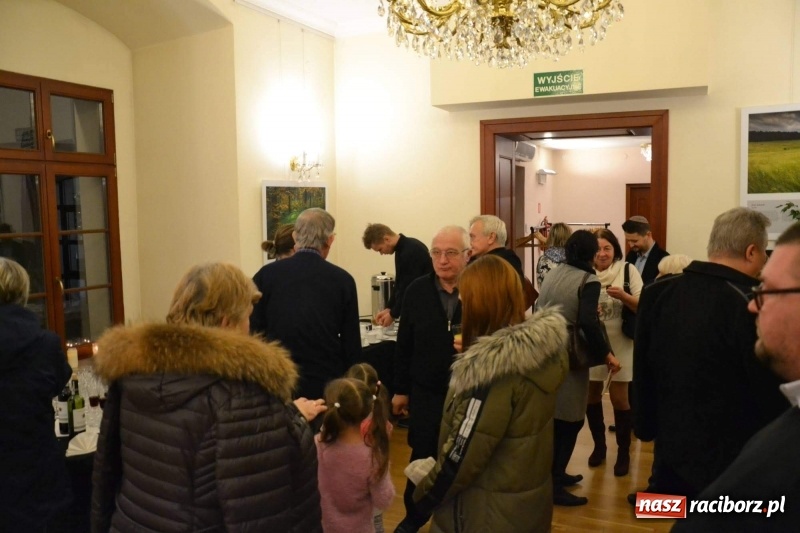 Zdjęcie w galerii na portalu naszraciborz.pl: Na zamku otwarto Izbę Pamięci Żydów Raciborskich FOTO i WIDEO wiadomości z regionu