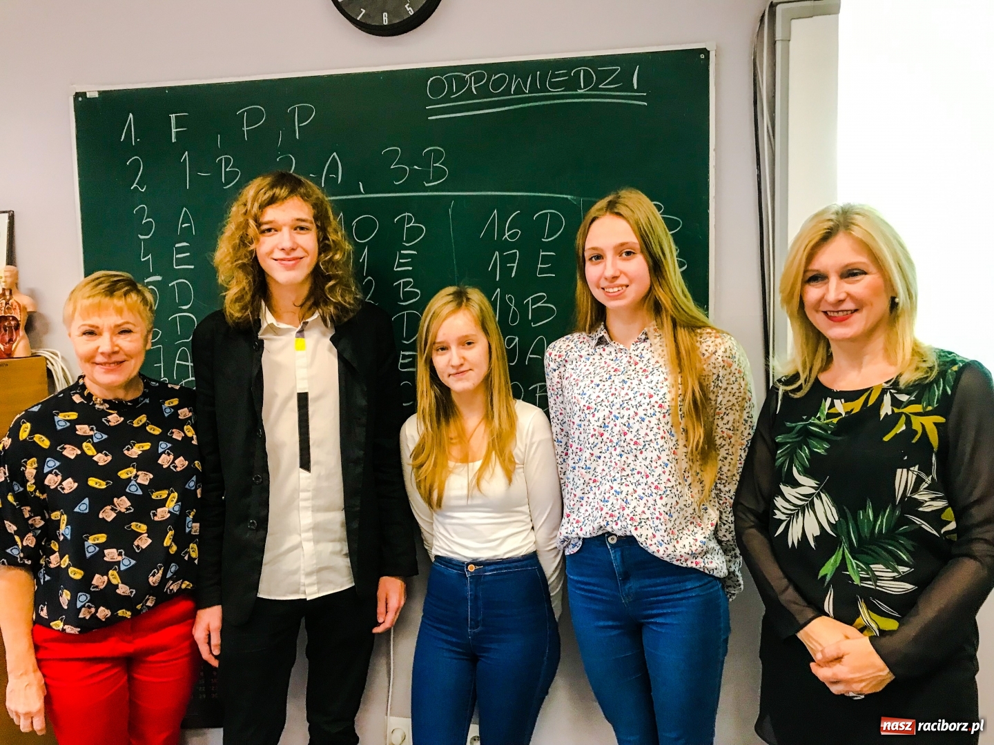 Zdjęcie w galerii na portalu naszraciborz.pl: Julia Szarek wygrała konkurs wiedzy o AIDS  wiadomości z regionu