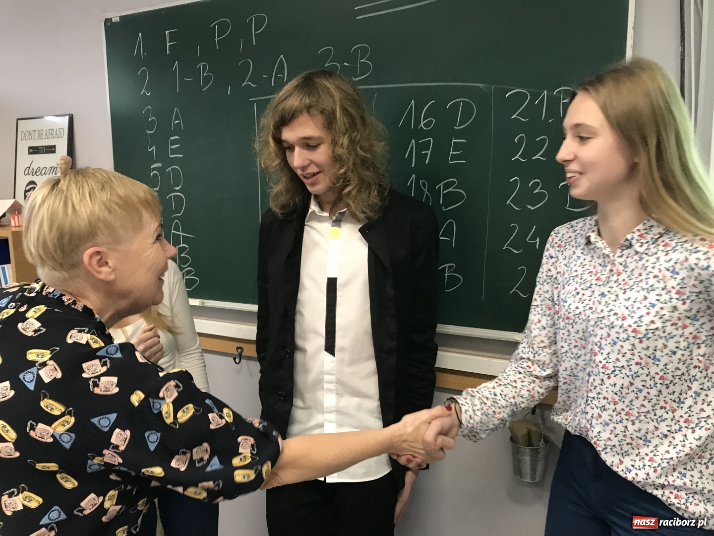 Zdjęcie w galerii na portalu naszraciborz.pl: Julia Szarek wygrała konkurs wiedzy o AIDS  wiadomości z regionu